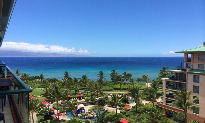 Honokowai Condo | KONEA 707-Top Floor Inner Courtyard 2 Bed/2 Bath Ocean View Condo!Great Rates!