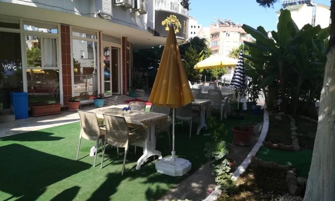 Konyaalti House | Konyaaltı da denize Sıfır elit prestij otel