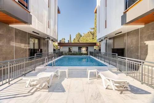 Konyaalti Apartment | Konyaaltı Luxury 3BR Apartment Pool PS5 WiFi