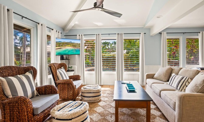 Poipu House | koolkondo Hula Bungalow with Pool by the beach