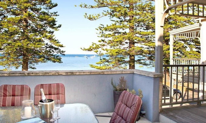 Sorrento Apartment | Koonya Sur Mer - Modern apartment with spectacular views