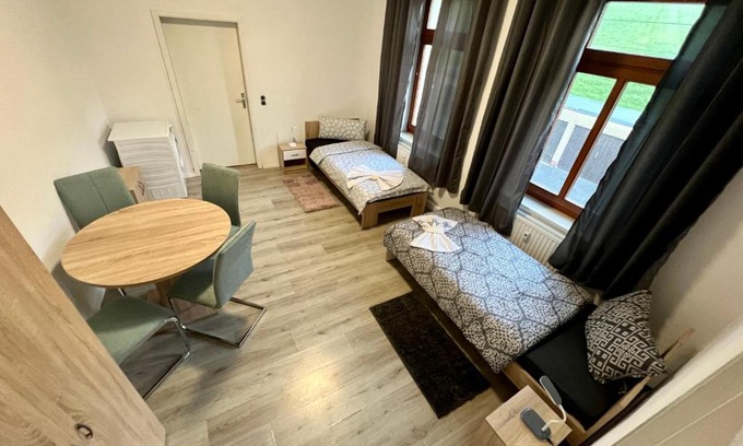 Crimmitschau Apartment | Kosta's Monteur- und Ferienwohnungen