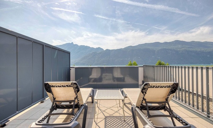 Aix-les-Bains Apartment | Kosy Appart'hôtels - Résidence du Lac