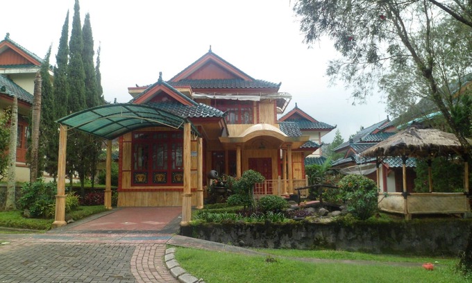 Cipanas Villa | Kota Bunga BB