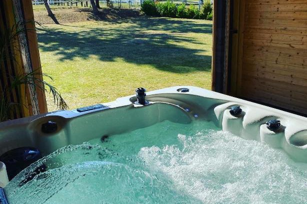 Oyre House | Kourline Villalunoterie Futuroscope Piscine spa