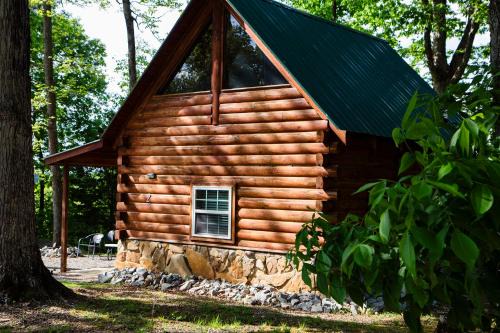 Columbia Hotel | Kozy Haven Log Cabin Rentals
