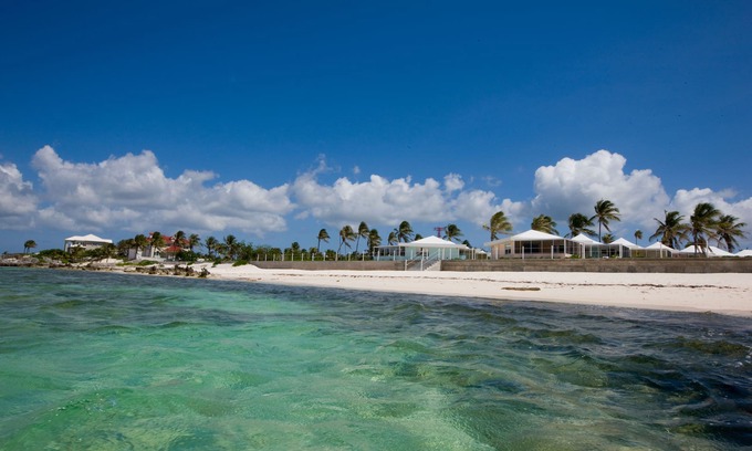 Rum Point Condo | Kozy Kai - Sealodge 17 - Romantic Beachfront cottage by Cayman Villas!