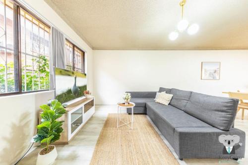 Cabramatta House | KozyGuru | Cabramatta | Spacious 3BR Townhouse
