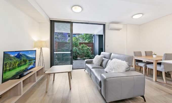 Waitara Apartment | KOZYGURU WAITARA KOZY 2 BED APT WALK TO TRAIN STATION NWA008