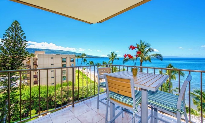 Kihei Condo | KR604-Spectacular Direct Beachfront Condo on Top Floor - Ocean and Palm Trees