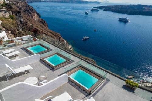 Fira Hotel | Kratiras View Luxury Suites
