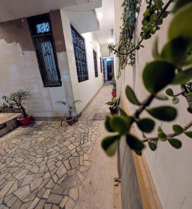 Allahabad House | Krishna Homestay