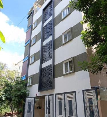 Yelahanka Hotel | Krishna Inn