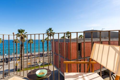 Barceloneta Apartment | Kronos on the Beach suite 3