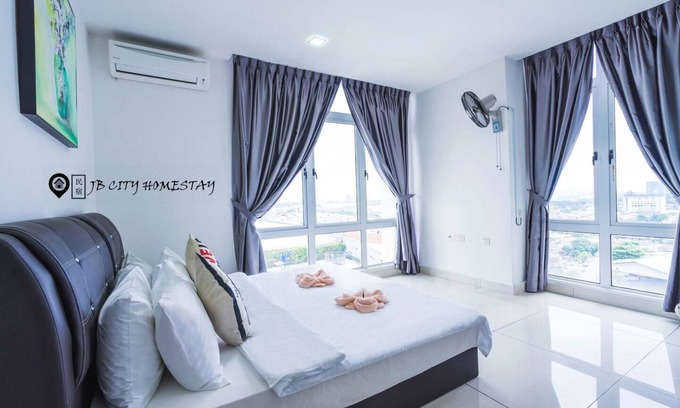 Taman Abad Apartment | KSL D'Esplanade 6pax (WIFI) @ JB City Homestay