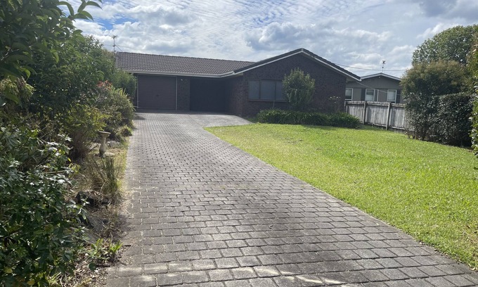 Huapai House | KTC Spacious 4BR Family Retreat