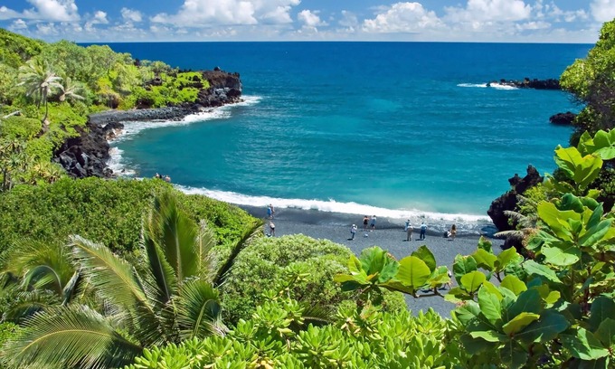 Honokowai Condo | KU 310 $129 Last Minute Summer Deal Updated OceanFront Condo AC Pool Ocean Views