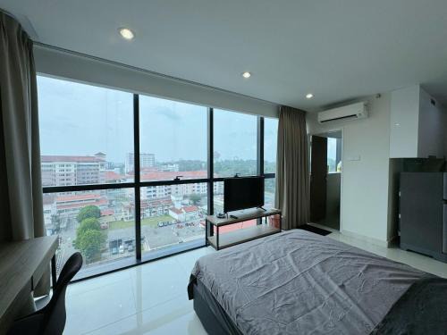 Batu Lintang Apartment | Kuching Cozy Comfort 08 - Kozi Square Studio with Wide Windows