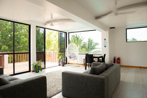 Thulusdhoo Island House | Kudhi Boli Beach House