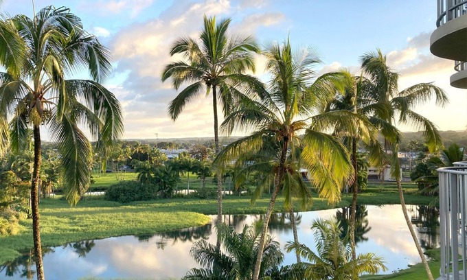 Hilo Condo | Kulani - 2 bd Spectacular Views, A/C, Pool, WI-FI