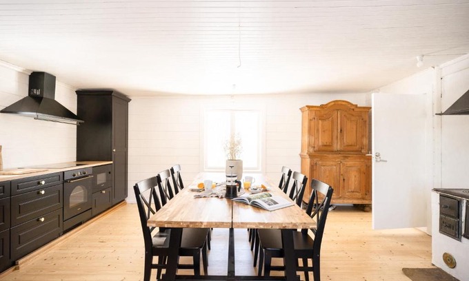 Kirjakkala House | Kullanpuu's Farm Stay