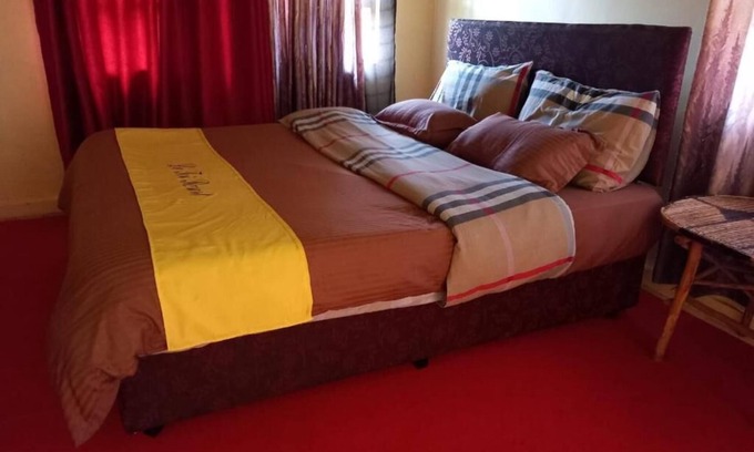 Nanyuki Bed & Breakfast | Kunguru Cottage