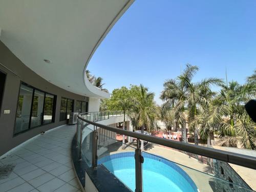 Nadiad House | Kurbs Resort