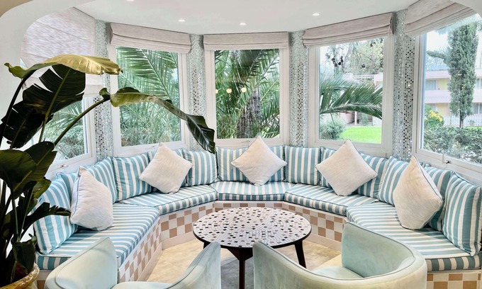 La Bocca Hotel | Kyriad Cannes - Mandelieu