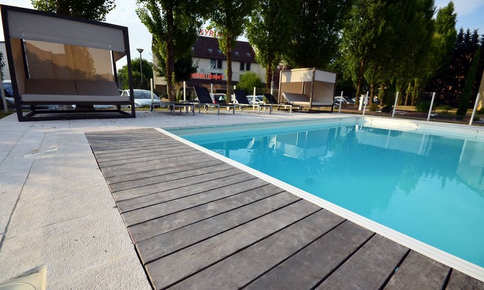 Dijon Hotel | Kyriad DIJON EST - Mirande