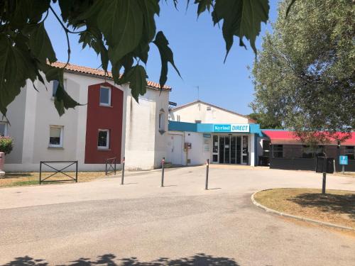 Rivesaltes Hotel | Kyriad Direct Perpignan Nord - Aéroport