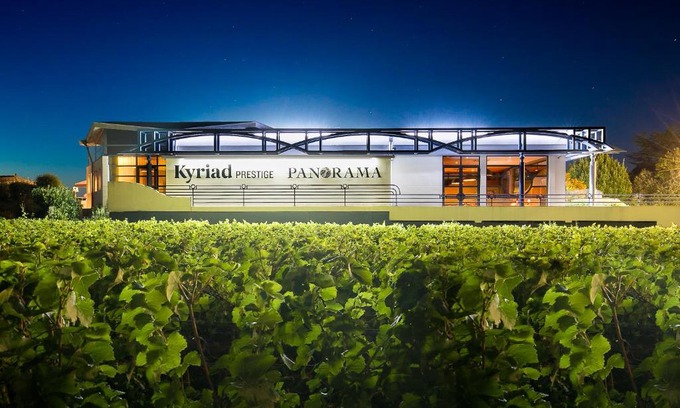 Beaune Hotel | Kyriad Prestige Beaune le Panorama