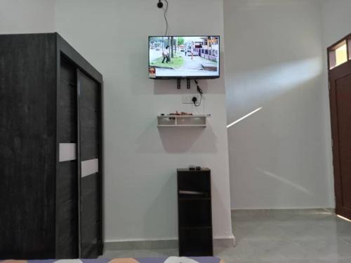 Kawasan Perindustrian Chendering Hotel | KZ Roomstay
