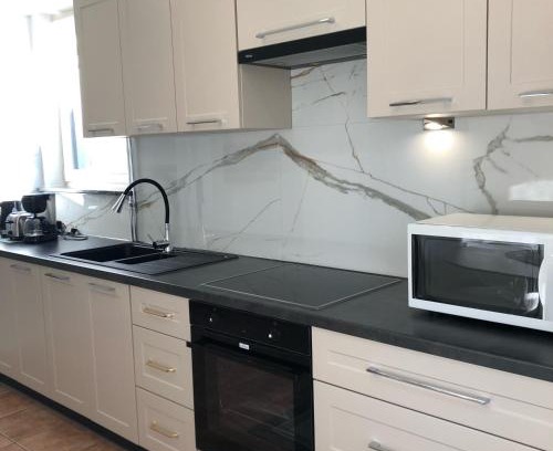 Simrishamn Apartment | Lägenhet Thujan, Solrosen i Simrishamn-Österlen