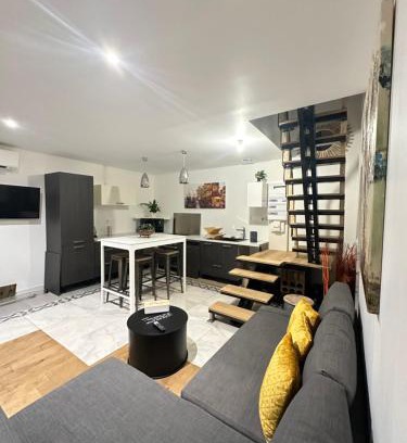 Saint-Avertin Apartment | L’Éden