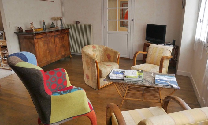 Saint-Marc-la-Lande House | l'épicerie de Madeleine welcomes you for a unique experience