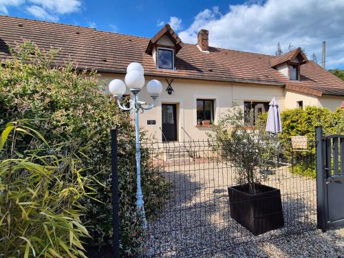 Sainte-Genevieve-les-Gasny Apartment | L'Abaca 25