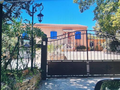 Lorgues Bed & Breakfast | L'Abrialys