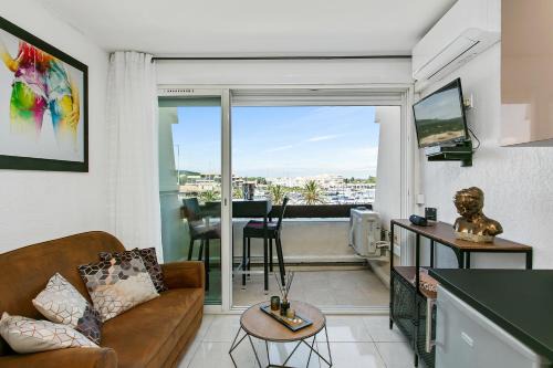 Naturist Village Apartment | L'After Port Nature