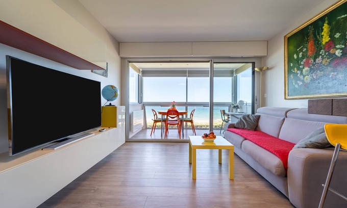 Saint-Malo Apartment | L'Agrume - Studio Apartment, Sleeps 2