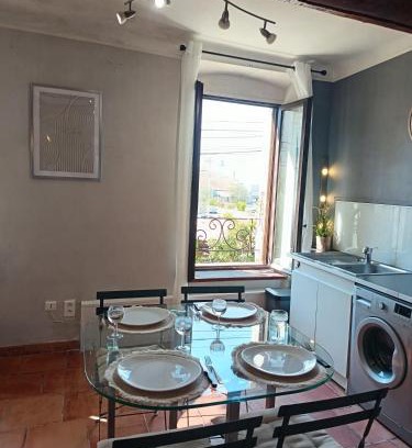 Saint-Chamas Apartment | L'ancre sur le port