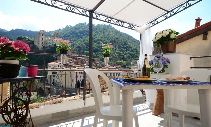 Dolceacqua Apartment | L'Antica Torre