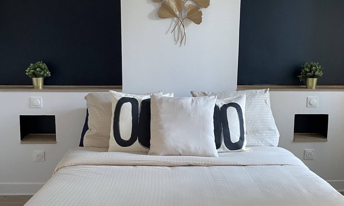 Douai Apartment | L'Appartement Bleu - Cosy apartment - Heart of town