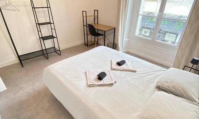 Downtown Angers Apartment | L'Appartement Privilège - 4 bedrooms - Coeur d'Angers, Spacious and elegant