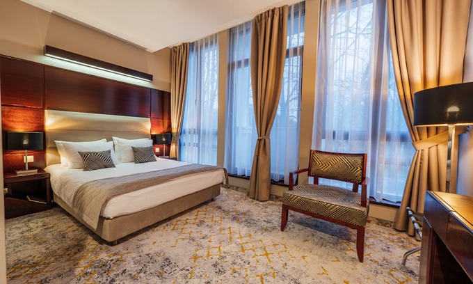 Carei Hotel | L'art Hotel Carei