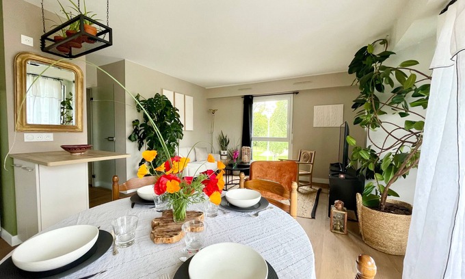 Vannes Apartment | L'Artistik - Appt avec Balcon et parking