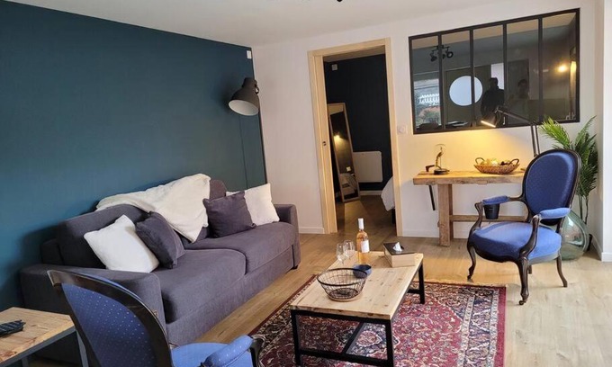 Donville-les-Bains Apartment | L'atelier, appart avec jardin à 100 m de la mer.