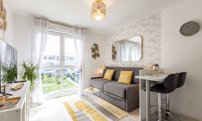 Montevrain Apartment | L'Atelier des Rêves by Plaza proche Disneyland