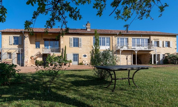 Saint-Amour-Bellevue House | L'atelier - Saint Amour Bellevue