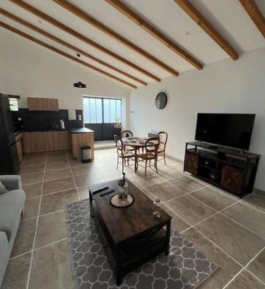 Aunis Sud Apartment | L'atelier gîte classé 3 étoiles