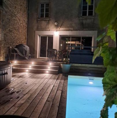 Piegut-Pluviers Bed & Breakfast | L'Atrium